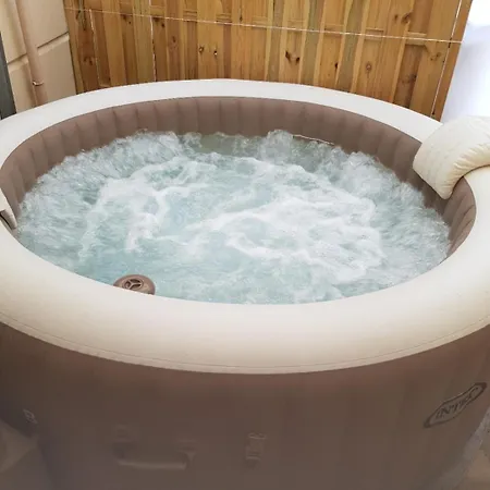 Le Domaine De Clabaut *